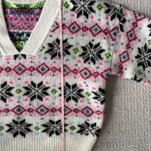 Victoria's Secret PINK Snowflake Sweater Size Large - Picture 4 of 6